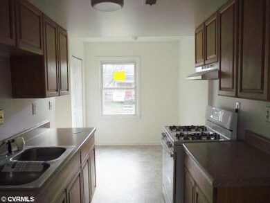 Kitchen - View of dining area in kitchen.