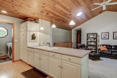 16743 Ashley Ln Holland MI-print-007-22-