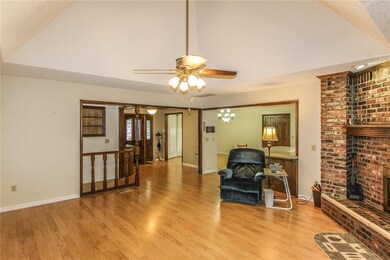 10912 S Sooner Rd, Oklahoma City, OK 73165 - photo 6