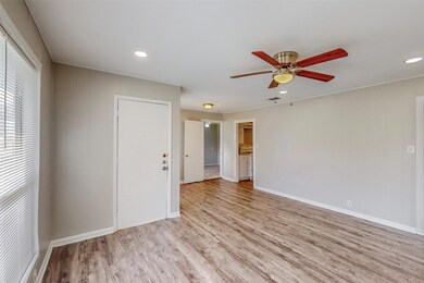 1114 Poindexter Ave, Cleburne, TX 76033 - photo 6