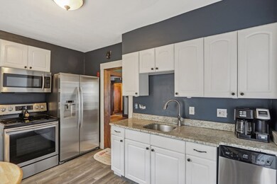 59 Hemlock Rd, West Roxbury, MA 02132 - photo 6