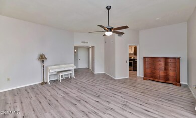 17223 N 106th Ave, Sun City, AZ 85373 - photo 3