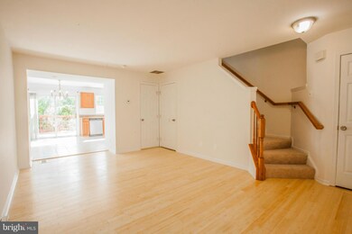 1725 Vonnies View Ct unit 130, Woodbridge, VA 22192 - photo 2