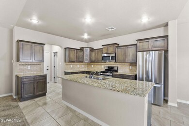 3100 Don Maynard St, El Paso, TX 79938 - photo 6