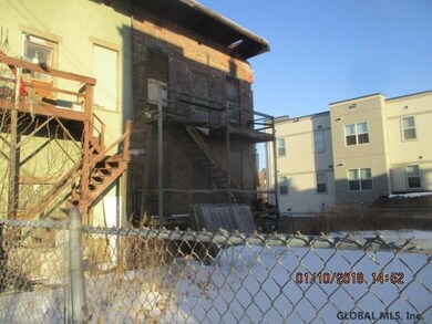 8 Alexander St, Albany, NY 12202 - photo 5