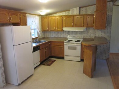 519 E River St unit 18, Orange, MA 01364 - photo 7