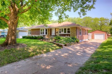 3023 Shawnee Ave, Des Moines, IA 50310 - photo 2