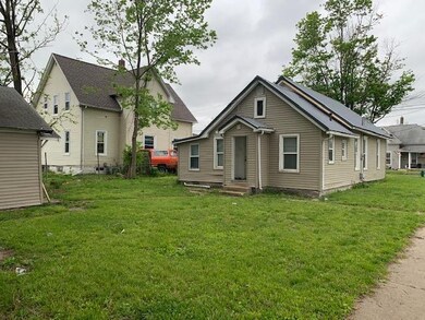 1301 1st St SW, Cedar Rapids, IA 52404 - photo 4