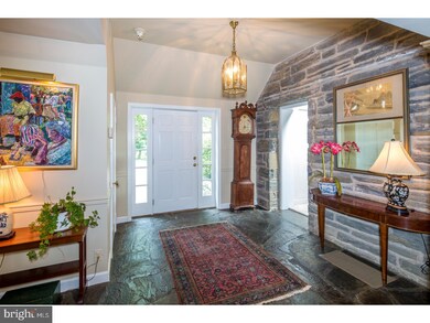 907 Weldon Ln, Bryn Mawr, PA 19010 - photo 2