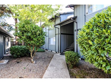 1015 R St, Springfield, OR 97477 - photo 3