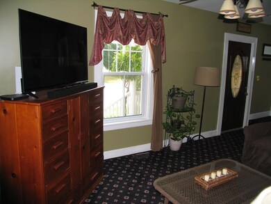 23 Progress St unit 23, Hopedale, MA 01747 - photo 7