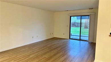 978 Cold Spring Rd unit 3, Allentown, PA 18103 - photo 5