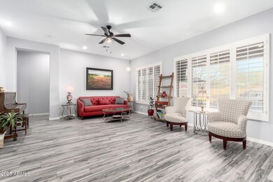 44019 Living Rm (1)