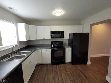 144 E Center Dr, Mooresville, IN 46158 - photo 3