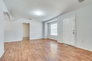 506 Cimarron Trace, Grand Prairie, TX 75051 - photo 7