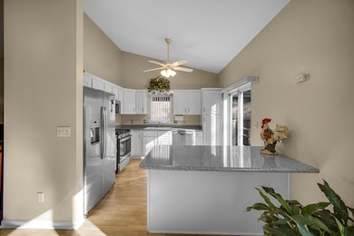 357 Azalea Dr, Hobart, IN 46342 - photo 6