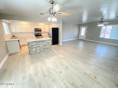 4016 N 80th Dr, Phoenix, AZ 85033 - photo 7