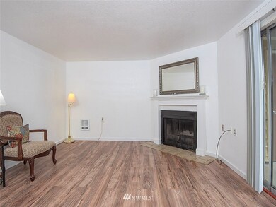 8614 238th St SW unit 101, Edmonds, WA 98026 - photo 3