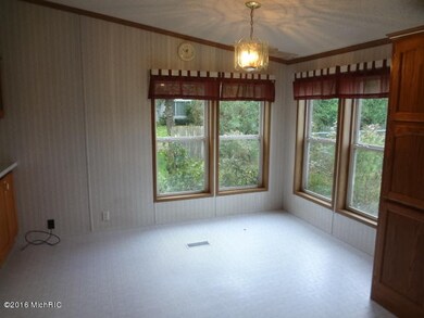 2001 E Main St, Niles, MI 49120 - photo 4