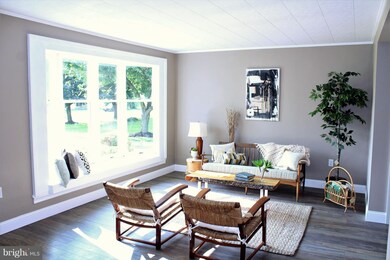 529 Oak St, Chambersburg, PA 17201 - photo 4