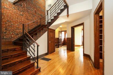 8 Logan Cir NW unit 2, Washington, DC 20005 - photo 4
