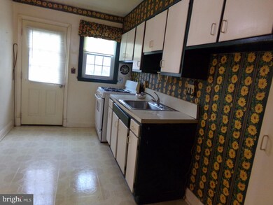 2013 Crestview Rd, Baltimore, MD 21239 - photo 7