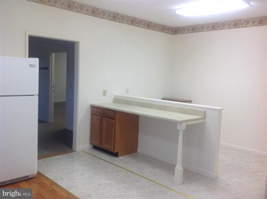 712 N Main St unit 206, Moorefield, WV 26836 - photo 7