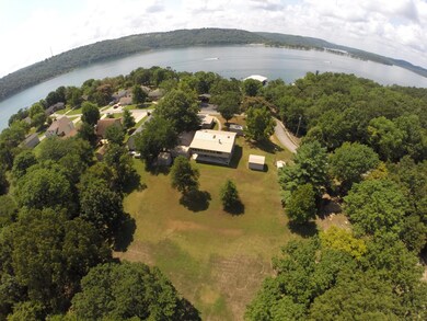 1299 Breezy Point Ln, Kimberling City, MO 65686 - photo 3