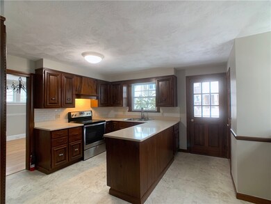 29 Admiral Kalbfus Rd, Newport, RI 02840 - photo 6