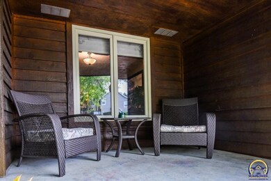 3768 SW Wood View Dr, Topeka, KS 66610 - photo 2