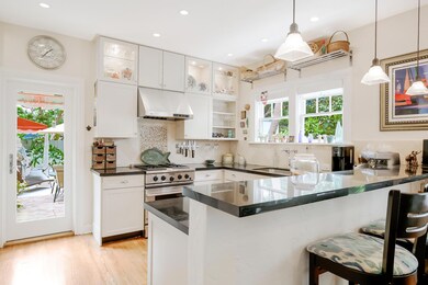 812 Upland Rd West Palm Beach-large-007-