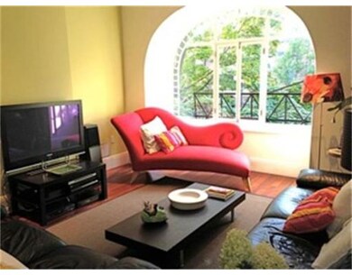 ---- St Botolph St unit 1, Boston, MA 02116 - photo 2