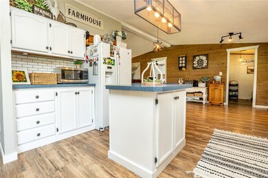 454 Old Sharon Rd, Mercer, PA 16137 - photo 4