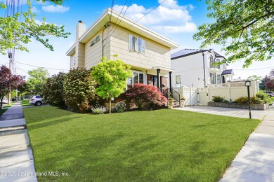 761 Edgegrove Ave, Staten Island, NY 10312 - photo 2