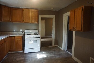 1304 35th St, Wichita Falls, TX 76302 - photo 7