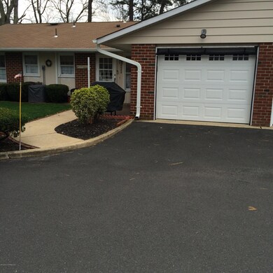Front View of Home (2)