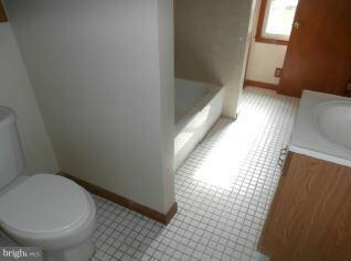 4101 Parkwood Ave, Baltimore, MD 21206 - photo 3