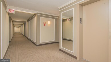 7640 Tremayne Place unit 105, McLean, VA 22102 - photo 5