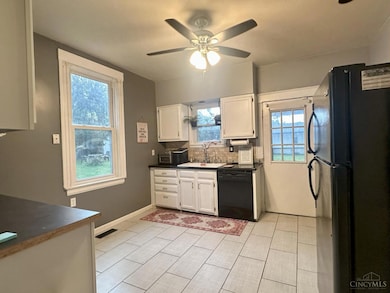 1559 Adams Rd, Cincinnati, OH 45231 - photo 7