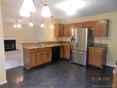 Large EI Kitchen, bar over sink, tile floors, Stai