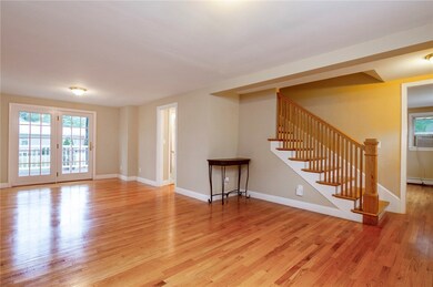 378 Toll Gate Rd, Warwick, RI 02886 - photo 4