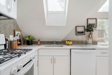 338 Harvard St unit 10, Cambridge, MA 02139 - photo 7