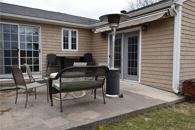 29 Country Rd, Woonsocket, RI 02895 - photo 2