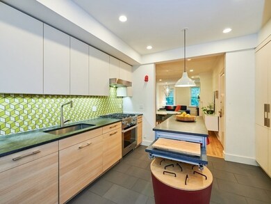 313 Tappan St unit 4, Brookline, MA 02445 - photo 2