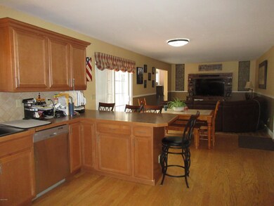 126 Primrose Ln, Milford, PA 18337 - photo 6