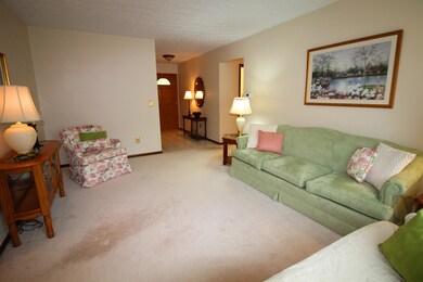 7555 Satterfield Rd, Columbus, OH 43235 - photo 5