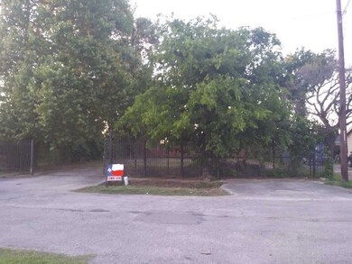 115 A E 44th St, Houston, TX 77018 - photo 3