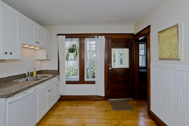 11 Lyman Rd unit A, Northampton, MA 01060 - photo 7