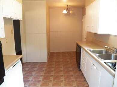 403 N Eastland Dr, Duncan, OK 73533 - photo 5