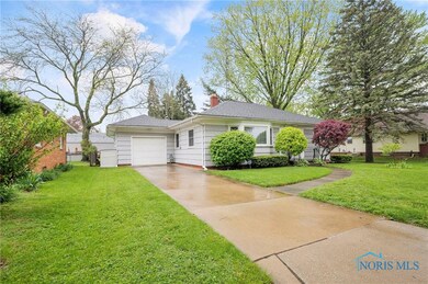 2710 131st St, Toledo, OH 43611 - photo 2